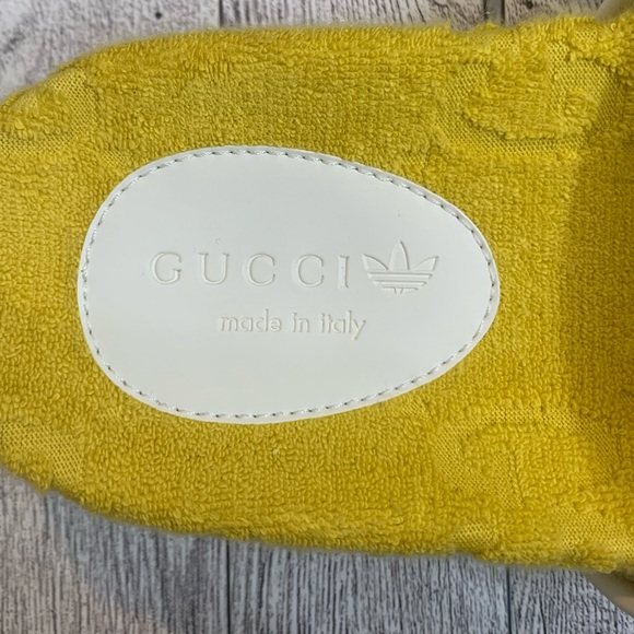 🍋  GUCCI x ADIDAS Terry Cloth GG Platform Sandals 38 Yellow Off White Womens 8 - Picture 3 of 7